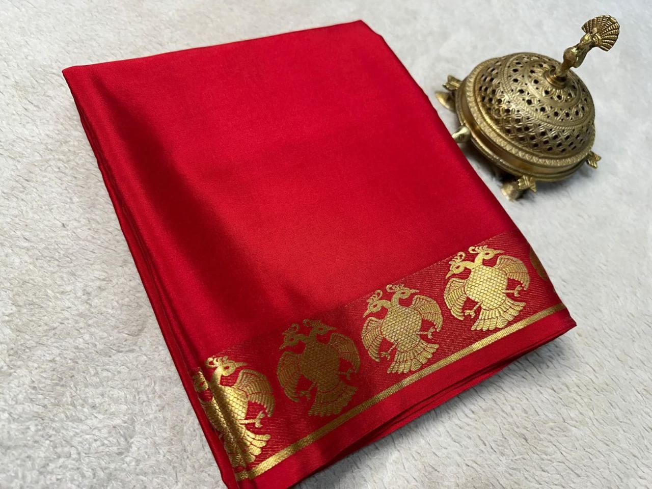 Pure VISCOSE silk 5/5  Peacock  Fancy Border Saree - Red