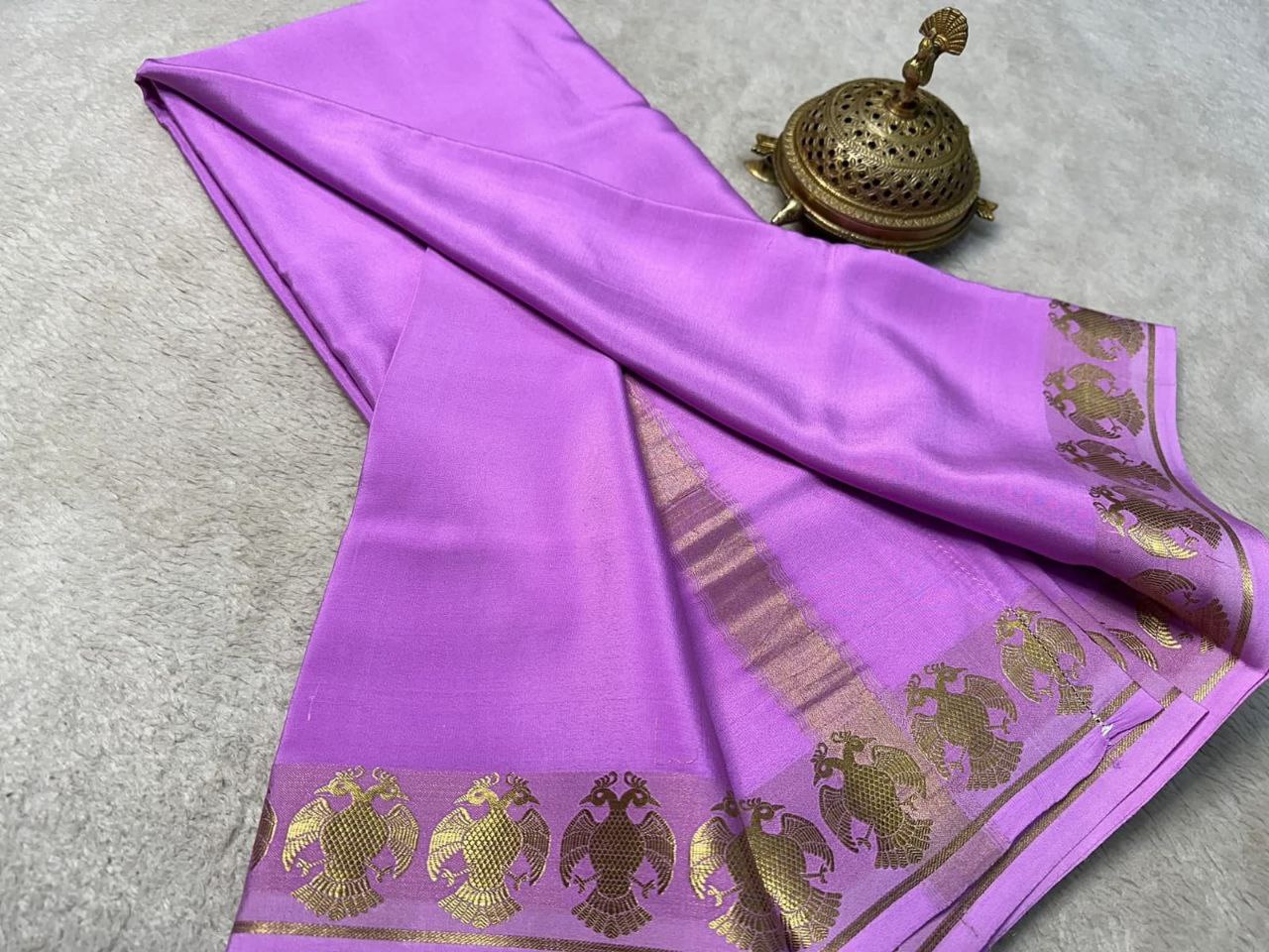 Pure VISCOSE silk 5/5  Peacock Fancy Border Saree - Light Purple