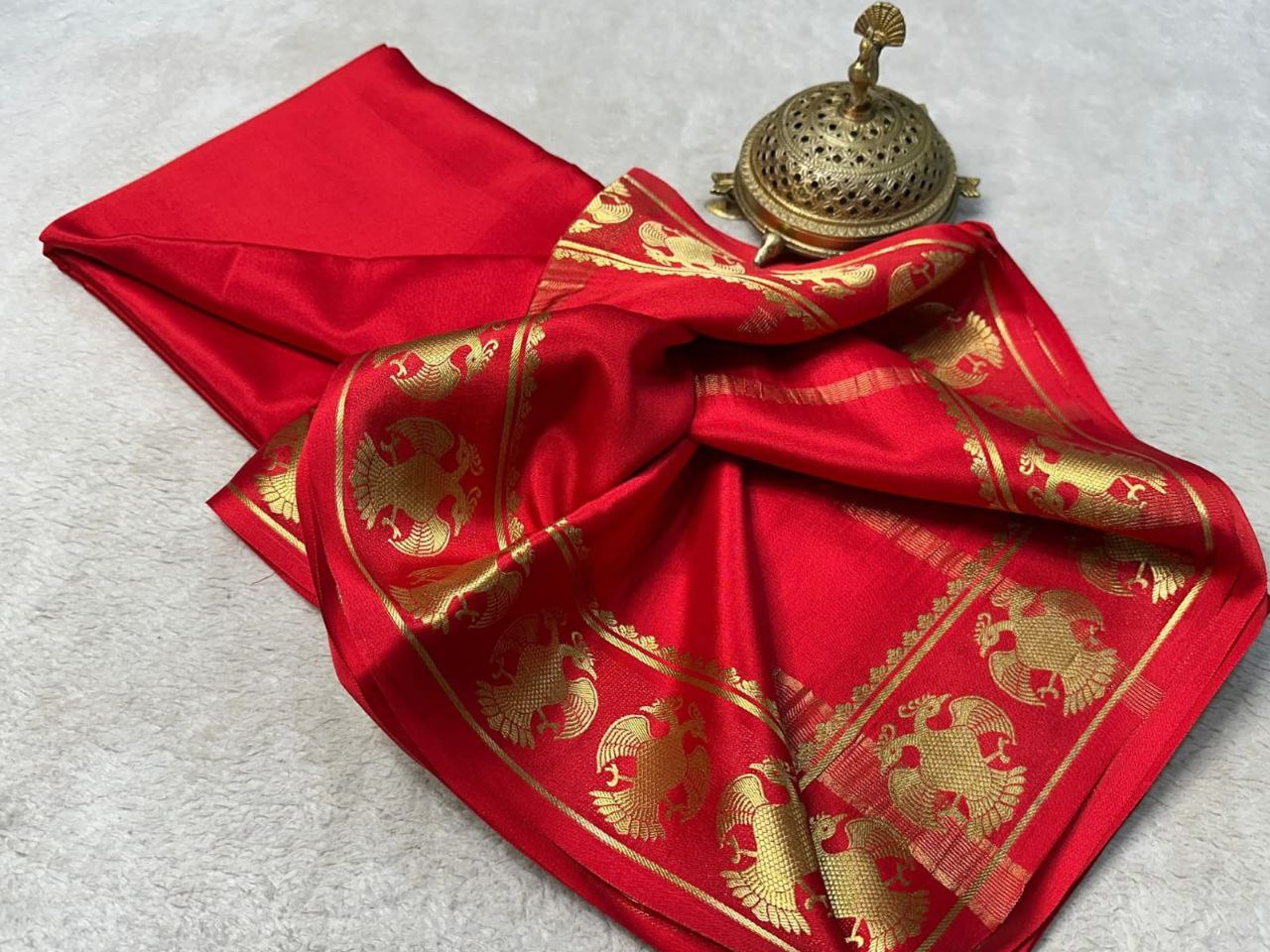 Pure VISCOSE silk 5/5  Peacock  Fancy Border Saree - Red