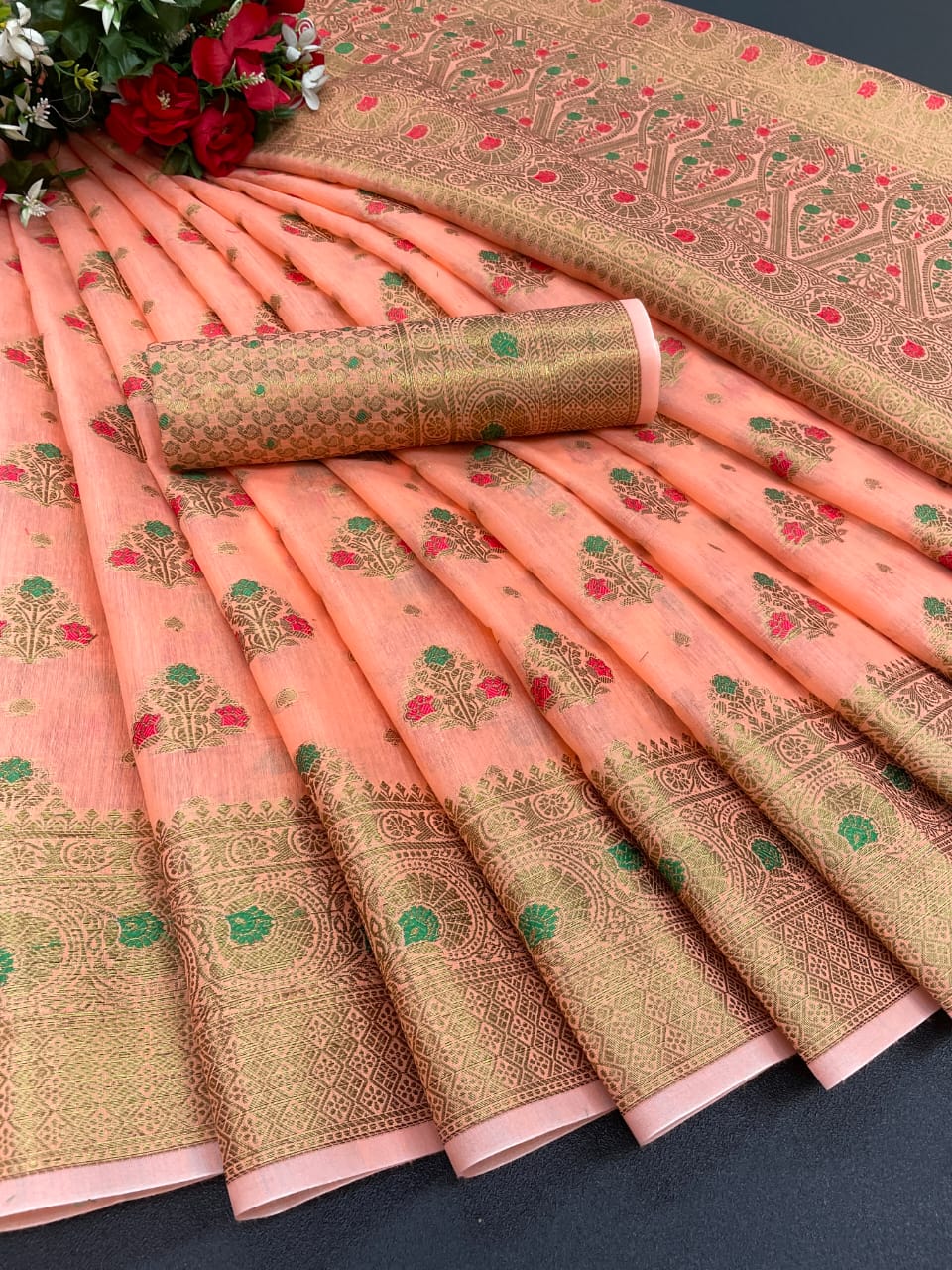 Designer Freehand Cotton Saree with Mina Border & Rich Pallu