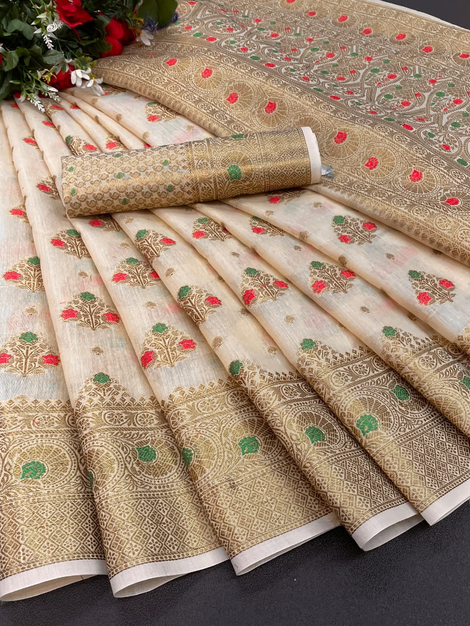 Designer Freehand Cotton Saree with Mina Border & Rich Pallu
