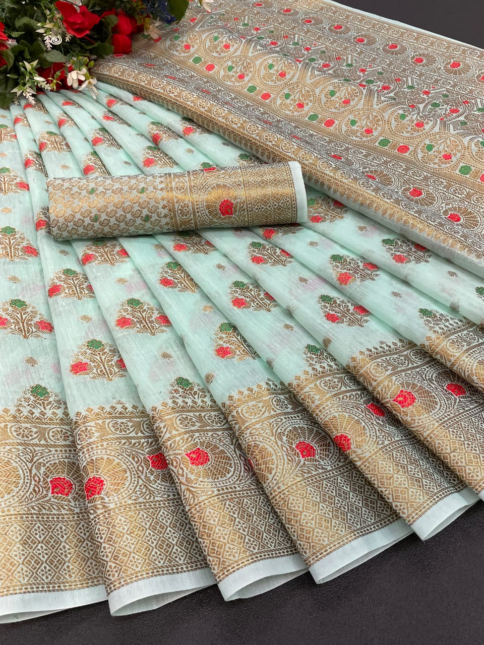 Designer Freehand Cotton Saree with Mina Border & Rich Pallu
