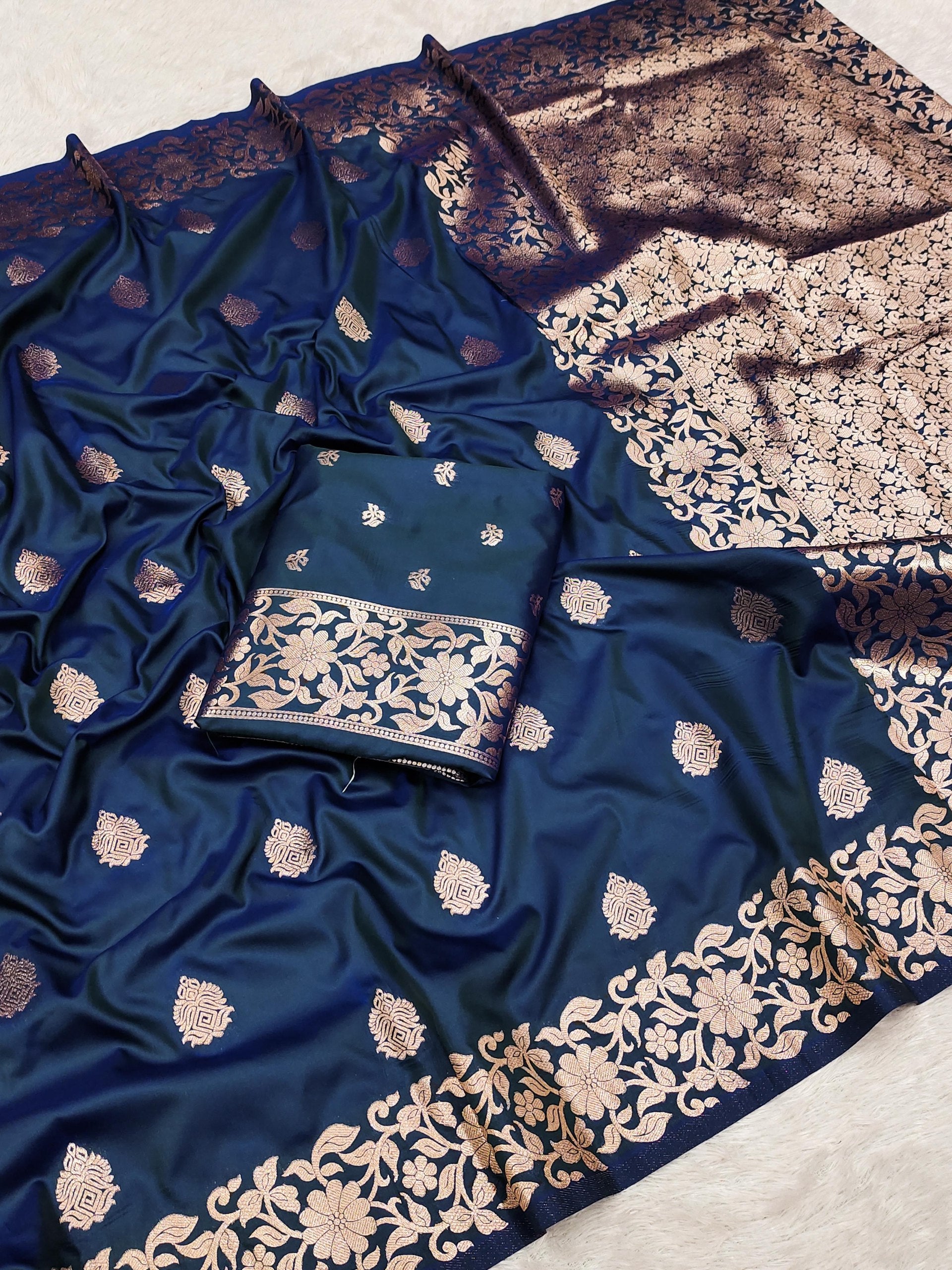 Designer Freehand Banarasi Silk Saree